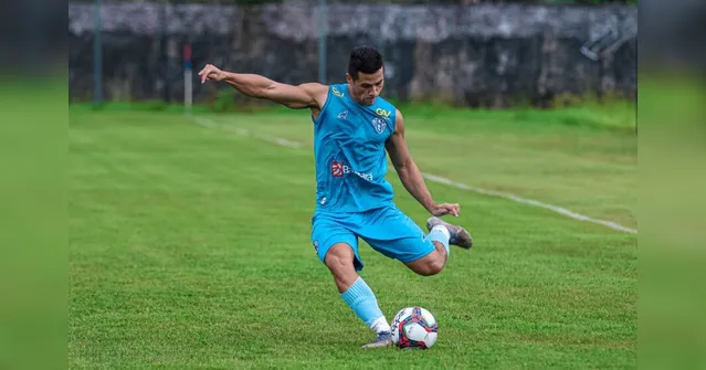 Imagem ilustrativa da notícia Fratura tira Bruno Collaço dos próximos jogos do Paysandu