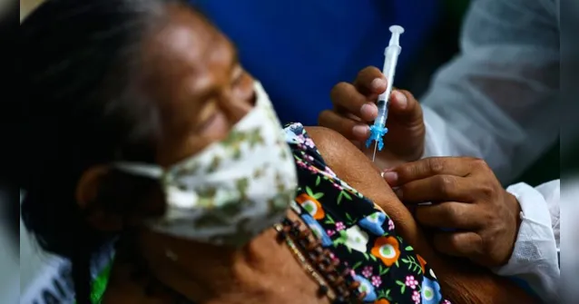 Imagem ilustrativa da notícia Marituba vacina pessoas de novas idades. Veja datas e locais