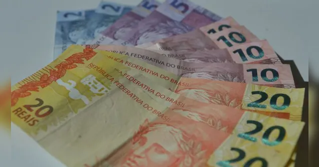 Imagem ilustrativa da notícia Beneficiários do Bolsa Família formam grandes filas em Belém