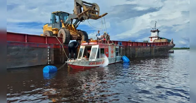 Imagem ilustrativa da notícia Ambulhancha roubada por piratas no Marajó é recuperada