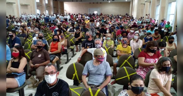 Imagem ilustrativa da notícia Posto de vacinação em Ananindeua lota com alta procura