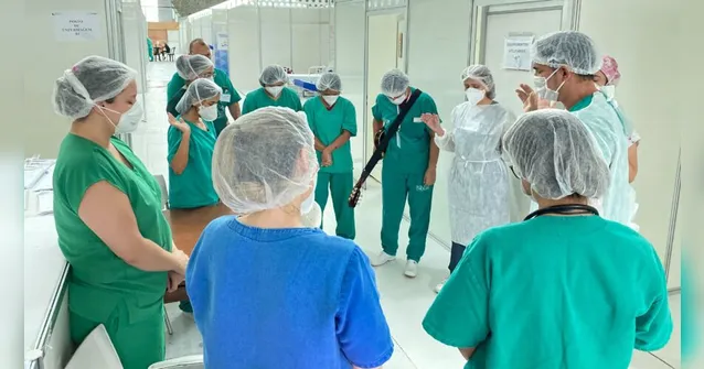 Imagem ilustrativa da notícia Musicoterapia leva conforto aos pacientes com Covid-19