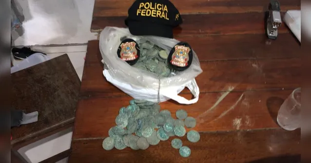 Imagem ilustrativa da notícia Moedas imperiais são apreendidas e pessoas presas pela PF
