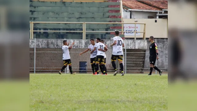 Imagem ilustrativa da notícia Atacante do Castanhal festeja boa fase com gols na Série D