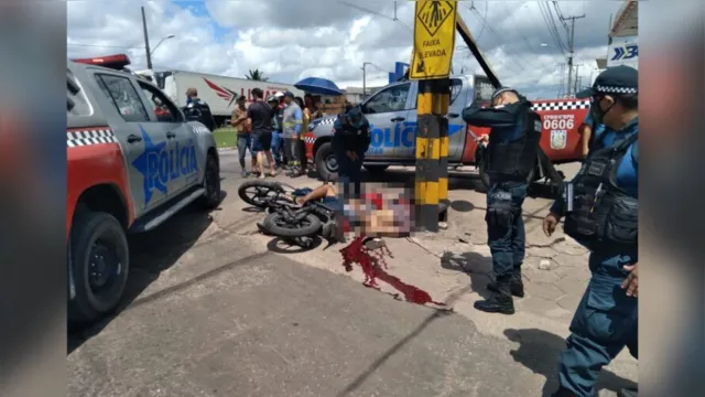Imagem ilustrativa da notícia Homem e mulher são baleados em Ananindeua