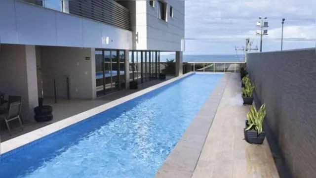 Imagem ilustrativa da notícia Vídeo mostra piscina desabando em prédio de luxo