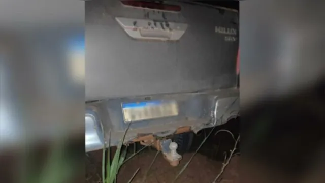 Imagem ilustrativa da notícia Quadrilha rouba caminhonete e faz reféns no Pará