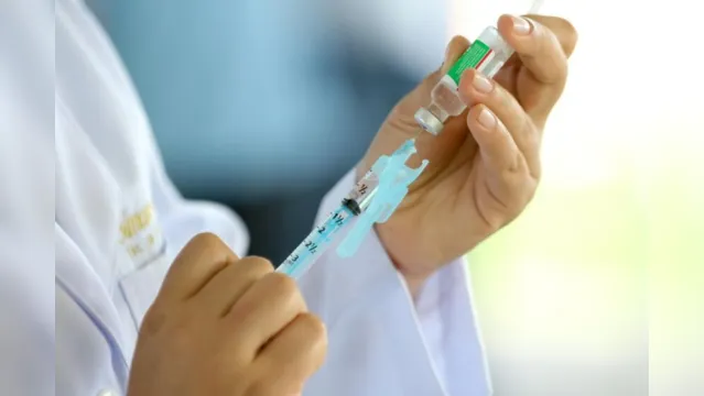 Imagem ilustrativa da notícia Helder anuncia chegada de mais 217 mil doses de vacina