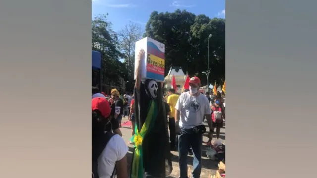Imagem ilustrativa da notícia Manifestação contra Bolsonaro chega em São Brás
