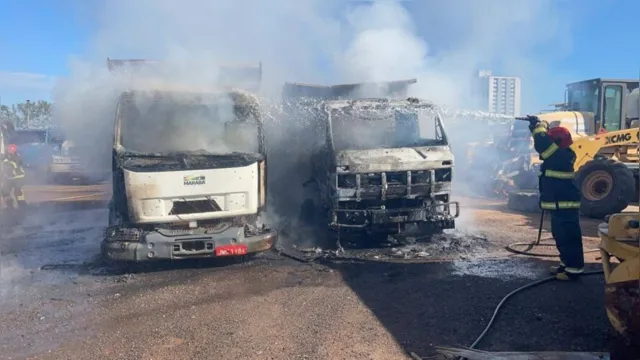 Imagem ilustrativa da notícia Vídeo: caminhões pegam fogo e assustam moradores em Marabá