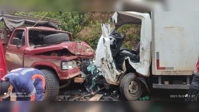 Imagem ilustrativa da notícia Grave acidente deixa motorista ferido em Santarém