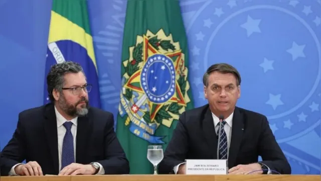 Imagem ilustrativa da notícia Governo Bolsonaro tentou obter cloroquina 84 vezes