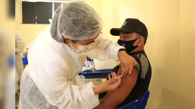 Imagem ilustrativa da notícia Biólogos e educadores físicos só vacinam na UFPA