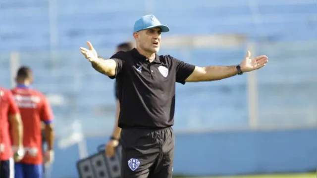 Imagem ilustrativa da notícia Itamar Schulle é demitido do Paysandu após goleada