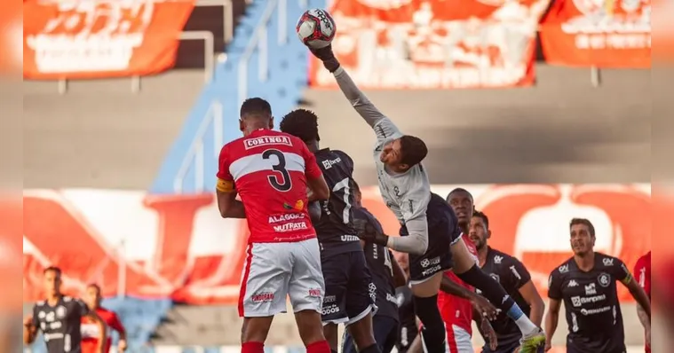 Imagem ilustrativa da notícia Clube do Remo leva empate no fim na estreia da Série B