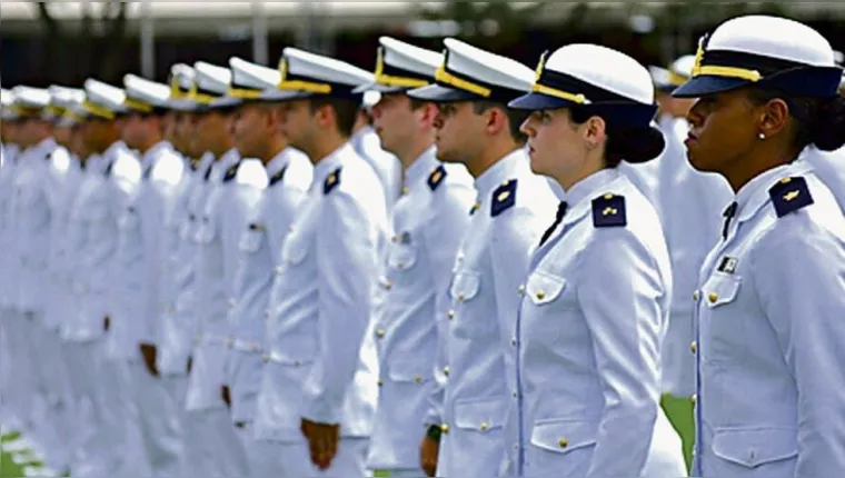 Imagem ilustrativa da notícia Concurso da Marinha oferta salário inicial de R$ 9 mil