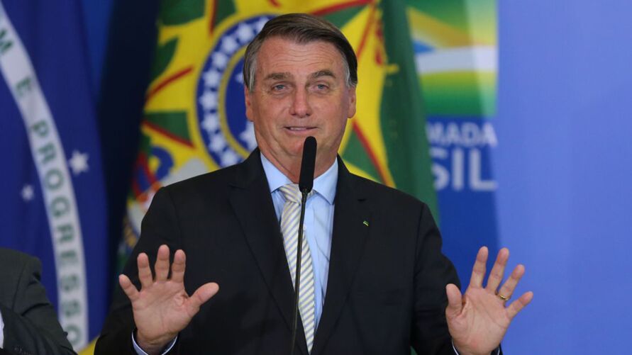 Imagem ilustrativa da notícia: Bolsonaro ignora caso Covaxin e nega corrupção no governo