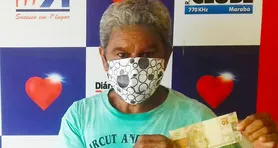 João Rocha da Silva da Folha 05 participou da programação do Barra Pesada e ganhou R$ 50 do envelope premiado