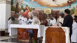 Uma missa foi celebrada em comemoração à migração para a nova frequência e ao aniversário de Bragança