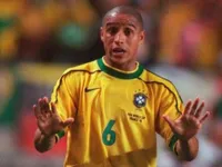 Ex-lateral da seleção brasileira 
 Roberto Carlos 
