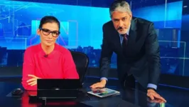  William Bonner e Renata Vasconcellos na bancada do Jornal Nacional da Globo