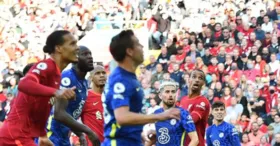 Liverpool e Chelsea ficam no empate em Anfield