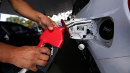 Imagem ilustrativa da notícia Litro da gasolina tem novo aumento de R$ 0,09 nas refinarias
