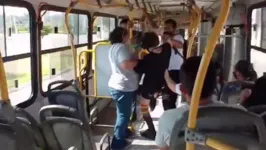 Adolescente perdeu a paciência com a pregação do religioso.