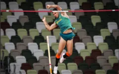 Thiago Braz termina a prova com a marca de 5.87m, sua melhor marca da temporada e conquista a medalha de bronze.
