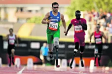 Atleta paraense Alan Fonteles é campeão mundial e paralimpico de atletismo.