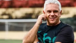 O presidente Bicolor afirma que o time busca por mais jogadores para reforçar o elenco.