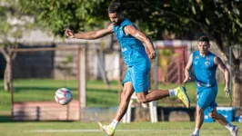 Thiago Santos é uma das opções para o jogo contra o Manaus.