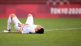 Argentina empata com Espanha e perde no saldo de gols para o Egito.