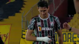O jogador saiu chorando de campo após se lesionar.