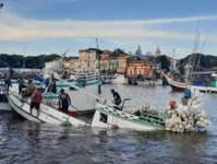 Imagem ilustrativa da notícia Barco pesqueiro afunda no Ver-O-Peso; veja o vídeo!