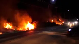 O tempo seco e a estiagem tem facilitado a propagação de incêndios no núcleo urbano da cidade