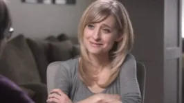 Allison Mack é conhecida pela 
 atuação na série Smallville