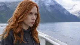 De acordo com a atriz, houve quebra de contrato após o filme ser lançado simultaneamente nos cinemas e no streaming Disney+