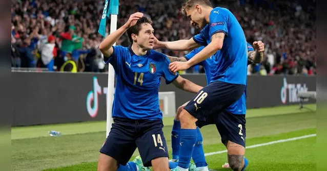 Imagem ilustrativa da notícia Brasileiro coloca Itália na final da Eurocopa após nove anos