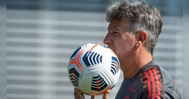 Imagem ilustrativa da notícia Renato Gaúcho comanda 1º treino no Flamengo