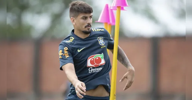 Imagem ilustrativa da notícia Zagueiro comemora convocação para Olimpíadas. Vídeo!