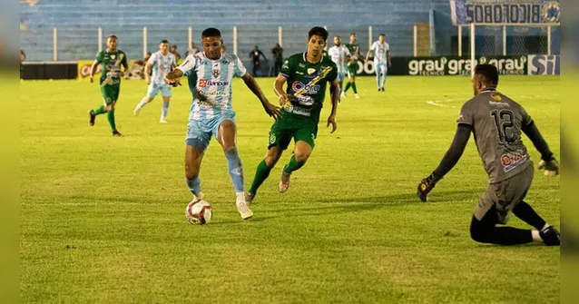 Imagem ilustrativa da notícia Paysandu: atacante Danrlei briga para voltar como titular