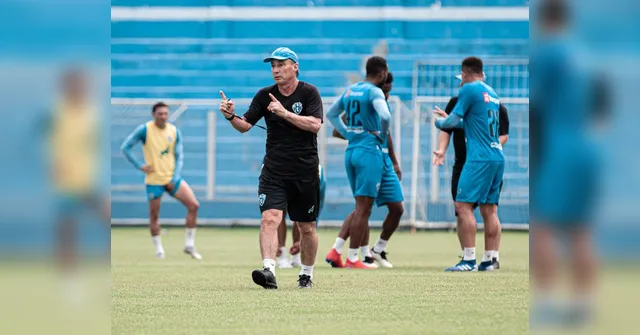 Imagem ilustrativa da notícia Com dúvidas, Roberto Fonseca intensifica treinos no Paysandu