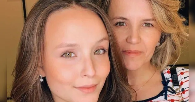 Imagem ilustrativa da notícia Mãe de Larissa Manoela deixa de seguir a filha nas redes