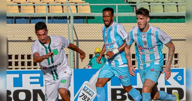 Imagem ilustrativa da notícia Covid tira 9 jogadores do Santa Cruz contra o Paysandu