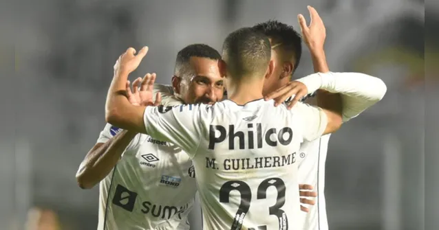 Imagem ilustrativa da notícia Sul-Americana: Santos vence Libertad e está perto da semi