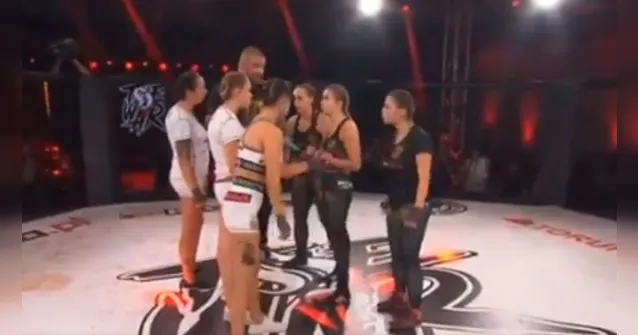 Imagem ilustrativa da notícia MMA inova em luta de 3 contra 3 na Polônia. Veja o vídeo!
