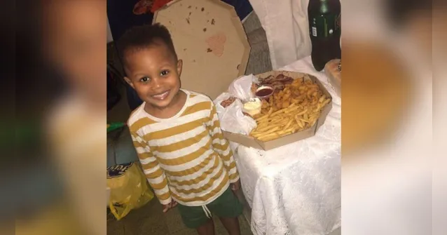 Imagem ilustrativa da notícia Saiba o que tem por traz da foto com menino com a pizza