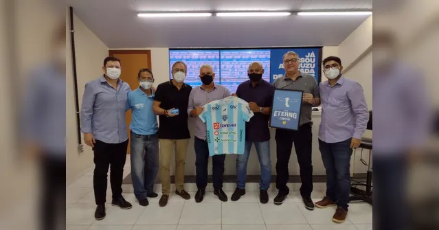 Imagem ilustrativa da notícia Ídolo do Paysandu na década de 80 é homenageado