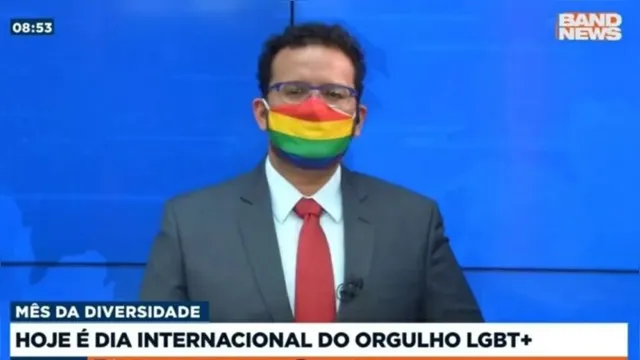 Imagem ilustrativa da notícia Jornalista da Band declara orgulho de ser gay ao vivo. Veja!